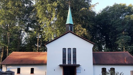 Einsegungshalle auf dem Friedhof Friedrichsthal